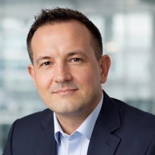 Radosław Kaługa ekspert leasingu zwrotnego Lease24.pl